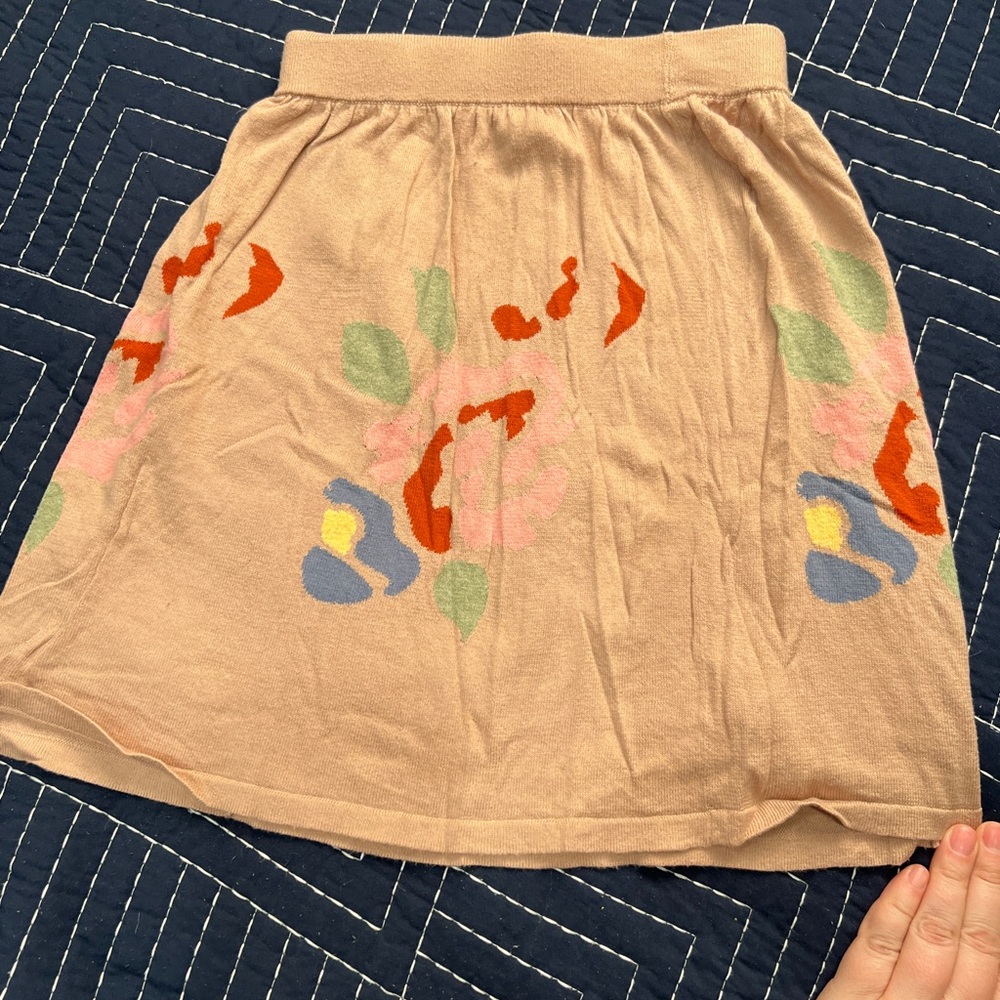 Tuchinda lightweight cotton knit floral skirt size 5y